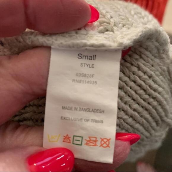 Alya gray round neck sweater with brown elbow patches. Size S‎ - Picture 6 of 11